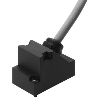 Connecting cable