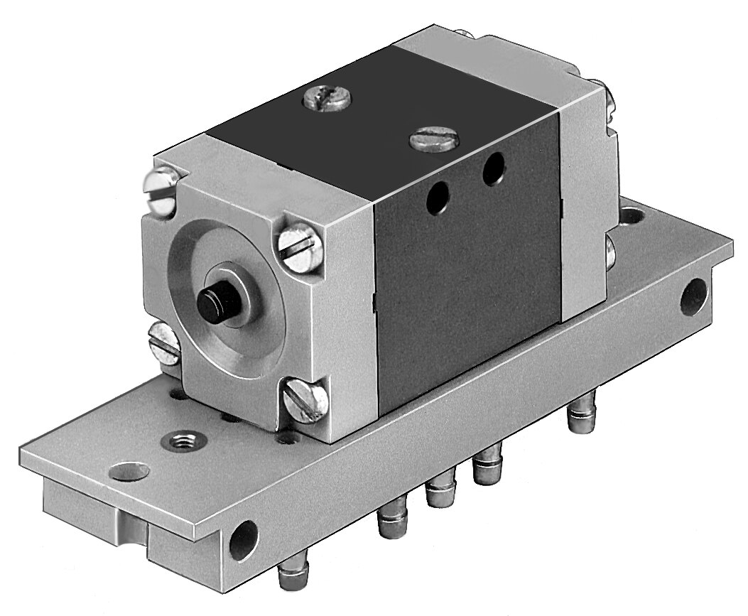 Pneumatic valve