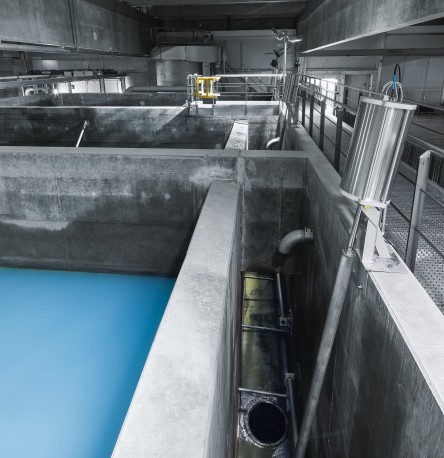 Sludge water flaps