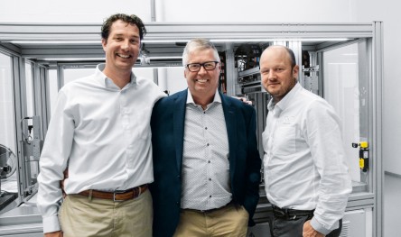出色的团队（从左至右）：Niels Kruize (Synchron)、Bert Baas（Festo）和 Derk Wilten (Synchron)。