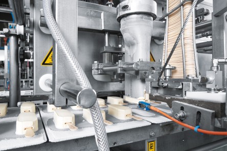 Unilever Heppenheim ice cream assembly line