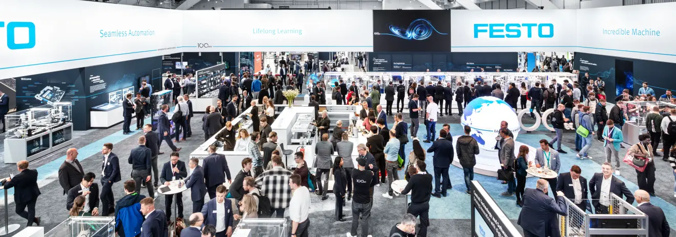 Many visitors are attracted by the fascinating exhibition stand of Festo
