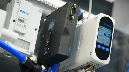 Intelligent regulators for rinsing with nitrogen