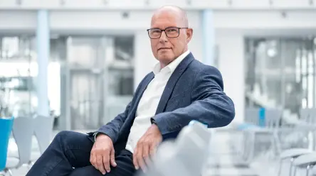 Ulrich Sixt，Festo 受控气动技术专家
