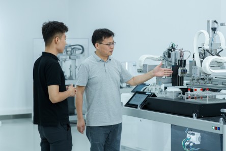 LifeTech Application Center